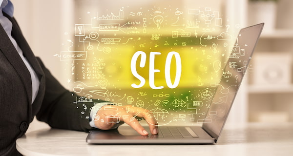 Consultant SEO senior : l’expertise indispensable pour dominer Google durablement